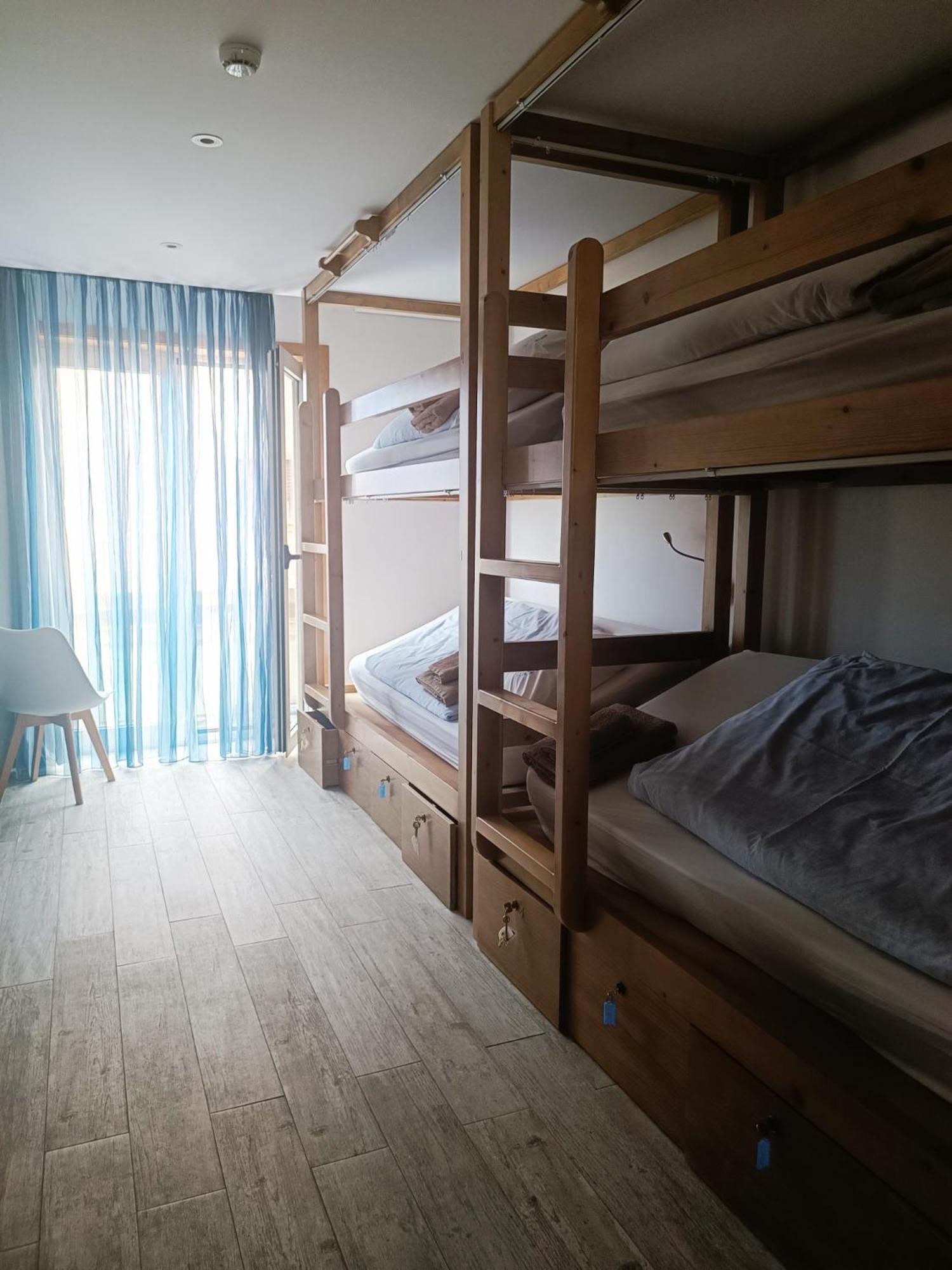Cachinnans Hostel & Apartments ヴィラ・ド・コンデ エクステリア 写真